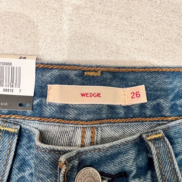 Levi Jeans - bought at Aritzia - Picture 2 of 4